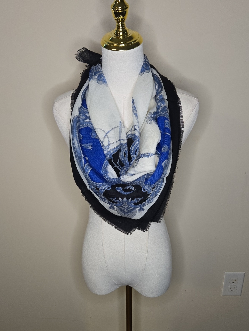 Club 7 by Echo Blue Wool Scarf Vintage European Coastal Grandmillennial